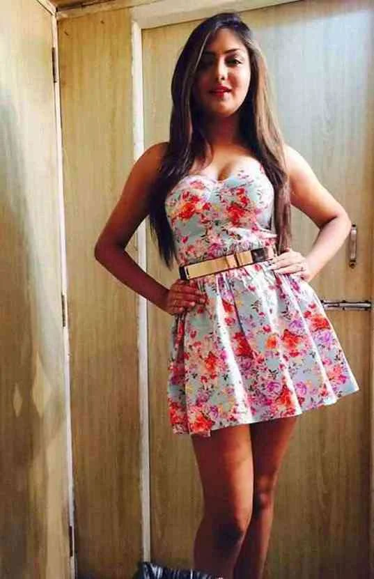 escorts-service-in-lahore